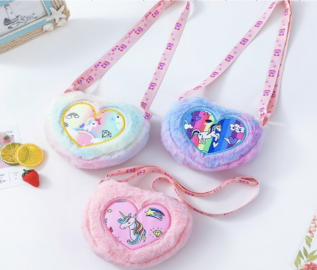Cartera Corazon de Peluche